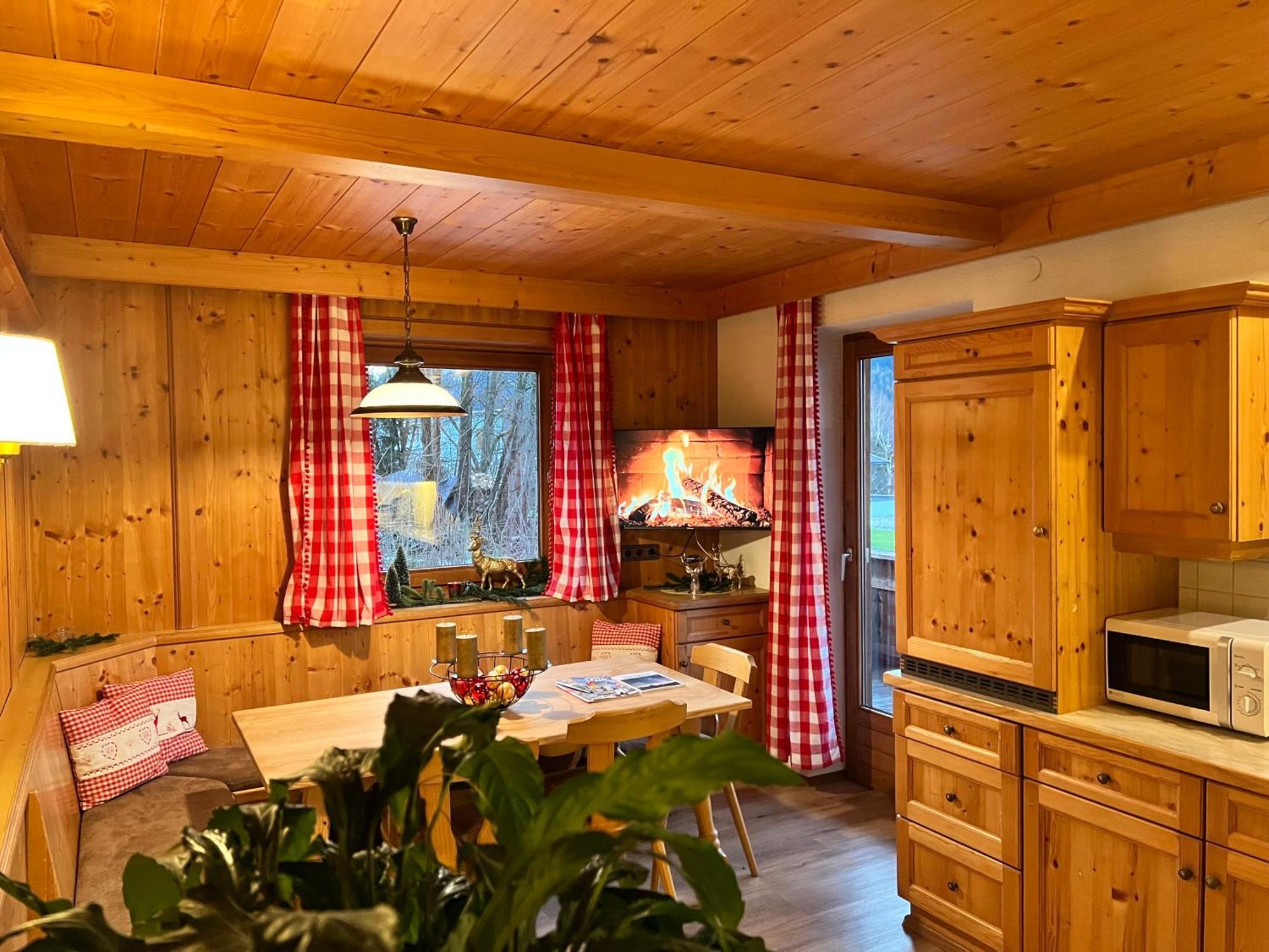 Ferienwohnung Gamsbock Panorama View Balkon, Gartensauna, Garten, Grillplatz Stumm Exterior foto